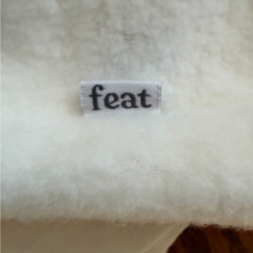 Feat BlanketBlend Ivory Hoodie – Comfy Unisex Large NWT - Picture 5 of 7